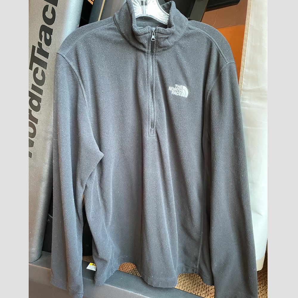Black North Face 3/4 zip up size large